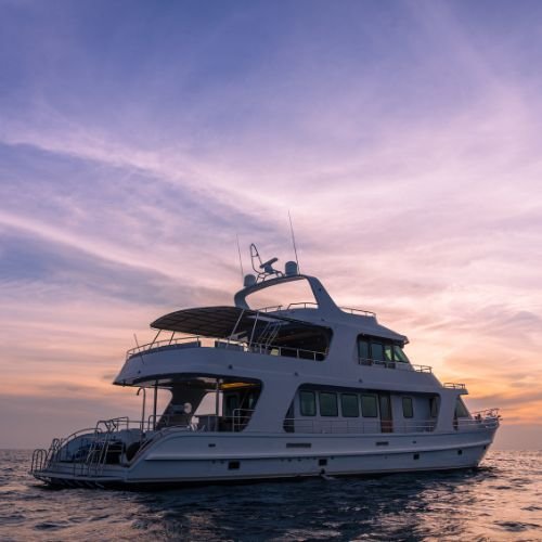 Sunset Paradise Tour - Luxury Boat Charters THE ORIGIN YACHT- High Resolution 1920x1080 25