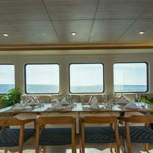 Sunset Paradise Tour - Luxury Boat Charters THE ORIGIN YACHT- High Resolution 1920x1080 9